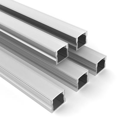 Goede prijs Regelmatig geleid aluminiumprofiel met Zwarte PC-Dekking voor van het LEIDENE het Profiel Strookaluminium online