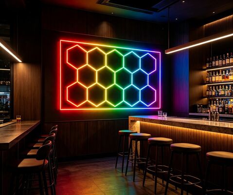 Goede prijs LED Hexagonaal Licht 14Hexagon RGB Afstandsbediening Honingraat Plafondlamp 24V IP20 Ideale Verlichting voor Gym Salon Garage Bar Sfeer Online